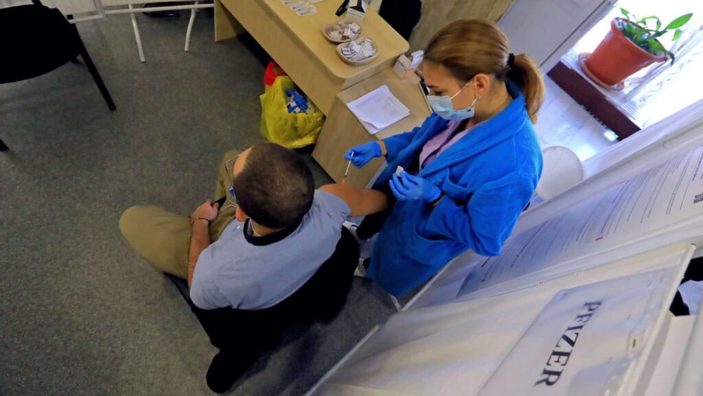 Politicians Trade Blame as Romania Told to Pay for Unclaimed COVID Vaccines