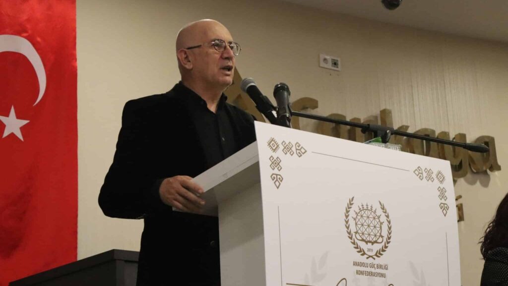 Turkish Opposition Leader Arrested for Alleged Corruption Amid Govt Crackdown