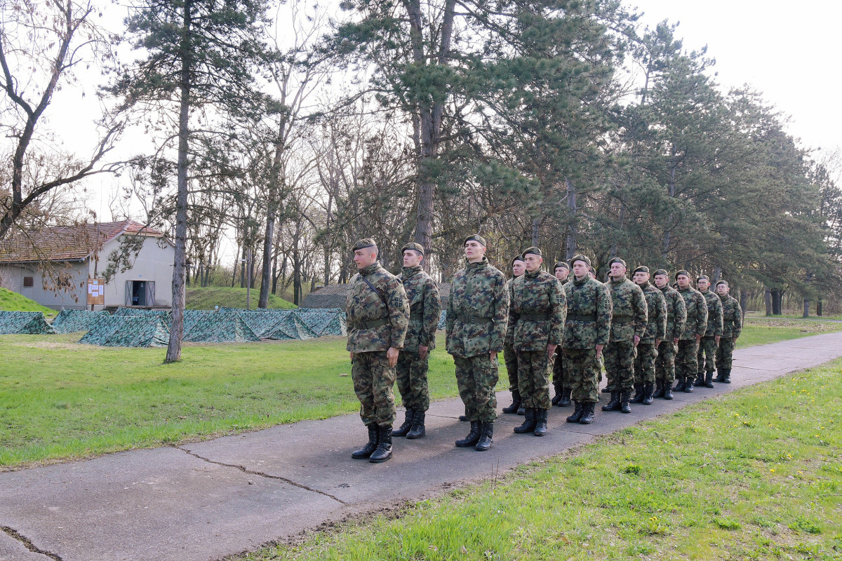 Gasic Welcomed Serbian Soldiers from Lebanon: “You Represented Serbia with Honor”