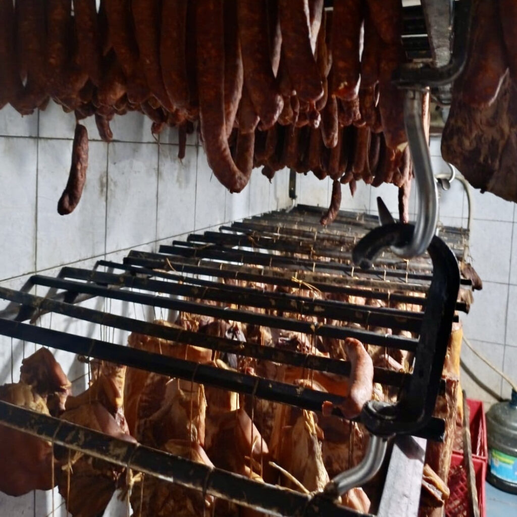 Inspekcija na pijacama zaplenila više od 700 kilograma sumnjive hrane