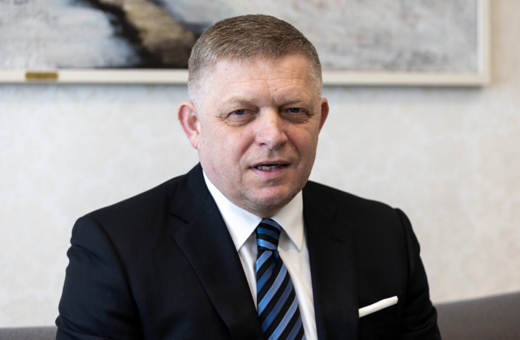 Robert Fico radio noćnu smenu u pekari u znak solidarnosti sa radnicima