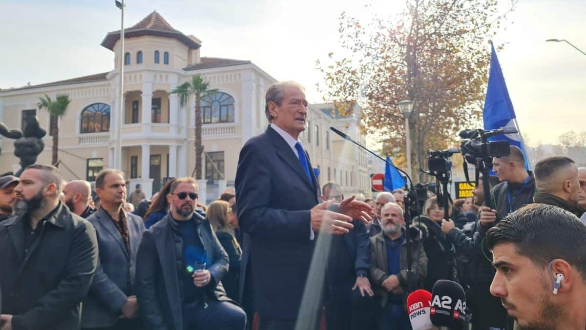 US Lifts Albanian Opposition Leader Berisha’s ‘Persona Non Grata’ Feature