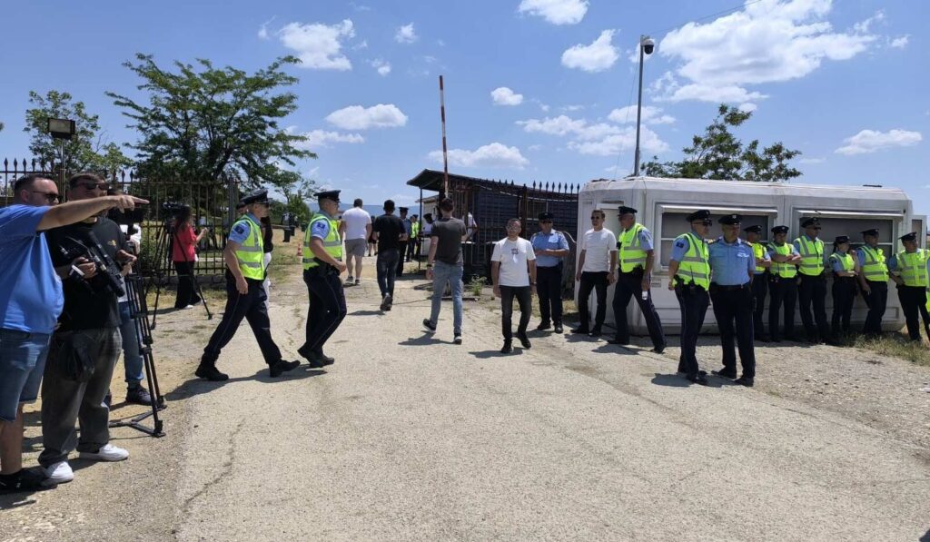 Kosovo to Probe Alleged Mistreatment of Serbs Arrested at Occasion