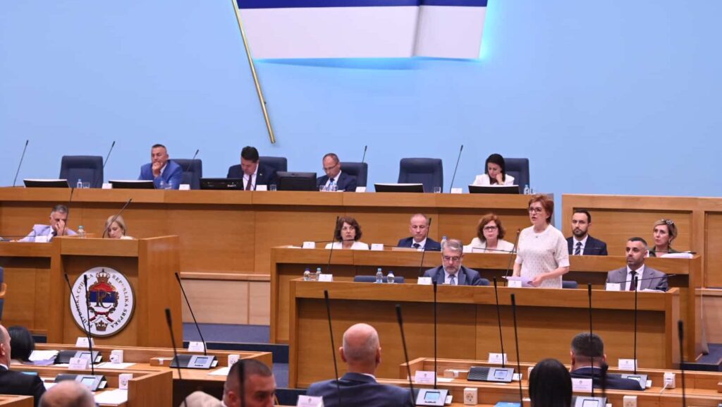 Bosnian Serb MPs Kind Showing Nineties Bosnian Army Symbols Jailing Offence